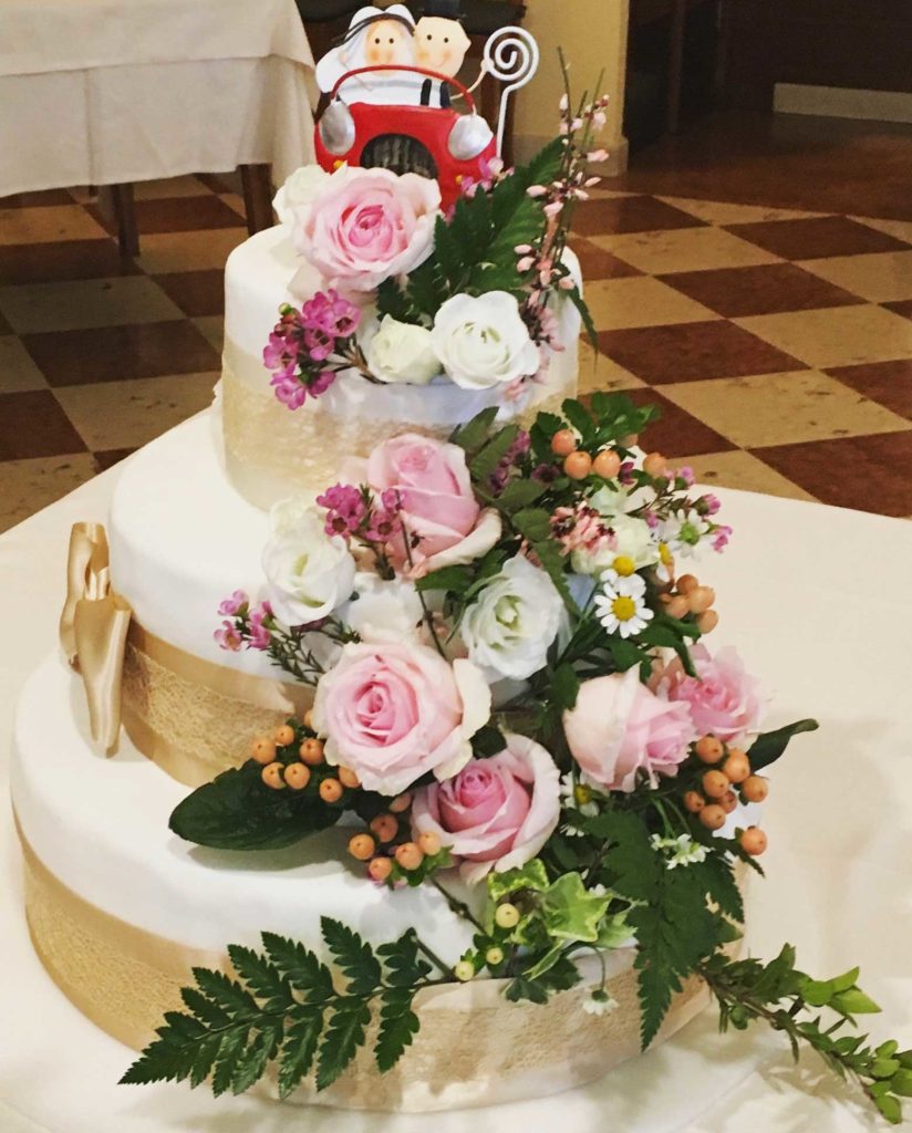 Torta matrimonio tre piani